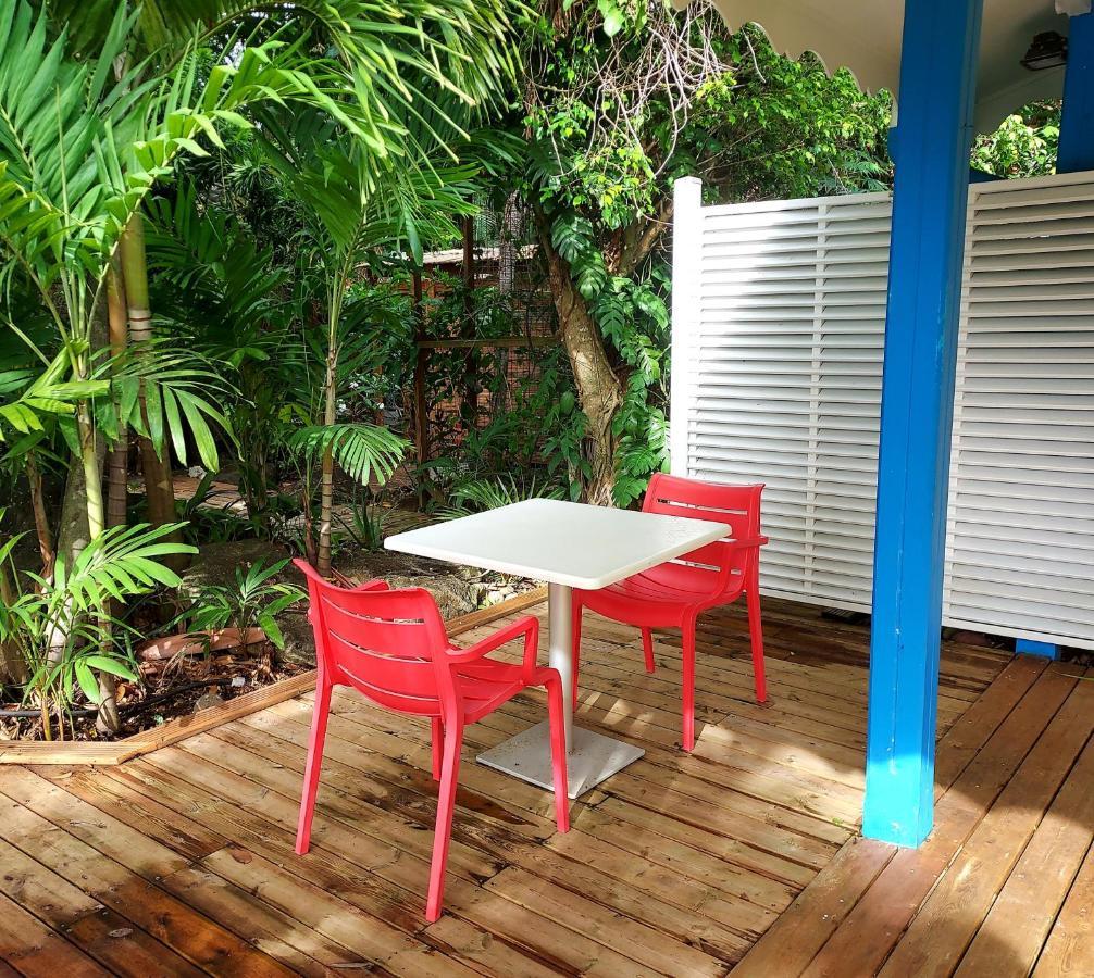 Bungalow Du Jardin Botanique De Deshaies Exteriör bild